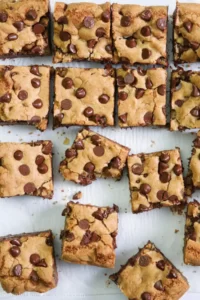 Peanut Butter Chocolate Chip Cookie Bars