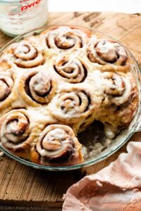 cinnamon roll recipe roll made process